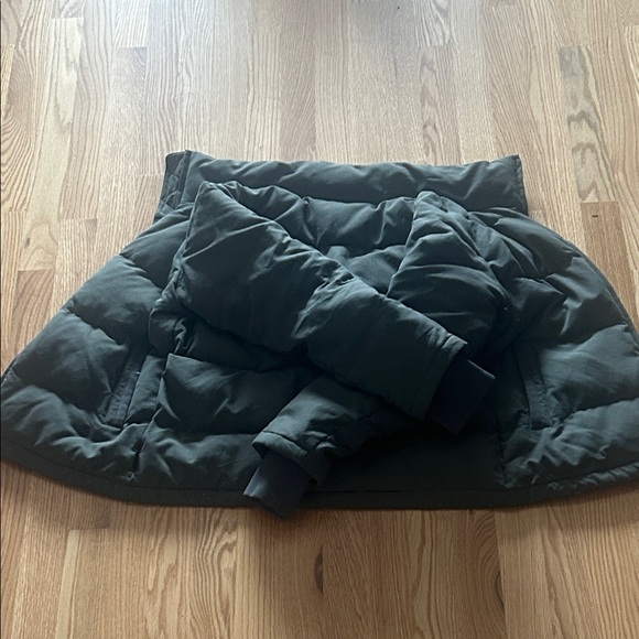 Patagonia Dark Grey Puffer Jacket - Picture 4 of 4
